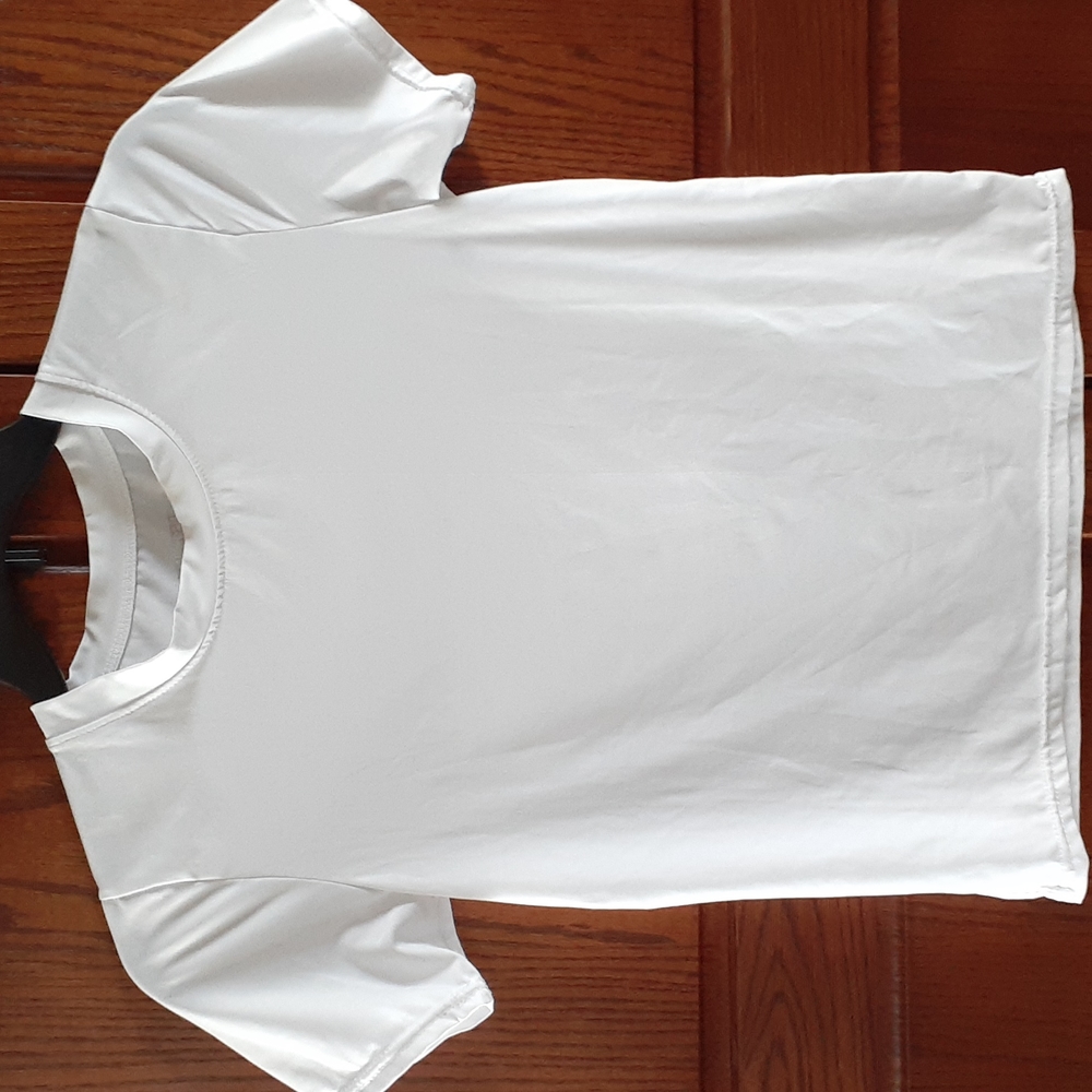 Real Essentials Boys White XL 16/18 Shirt